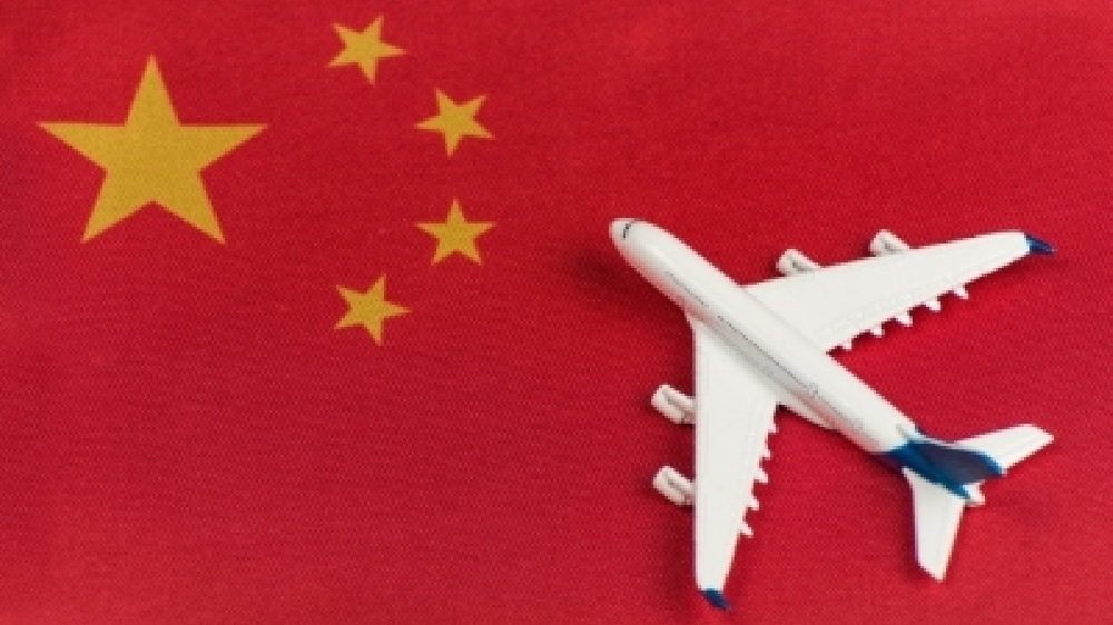 Thousands of students pledge loyalty to China before going abroad