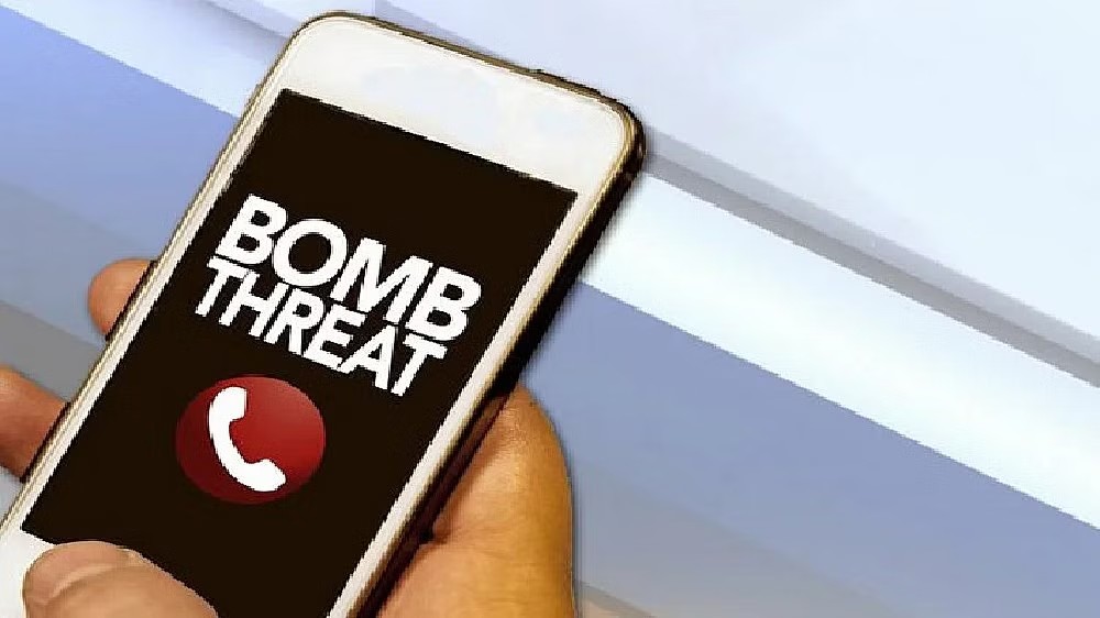 Mumbais Dhirubhai Ambani School gets bomb threat call