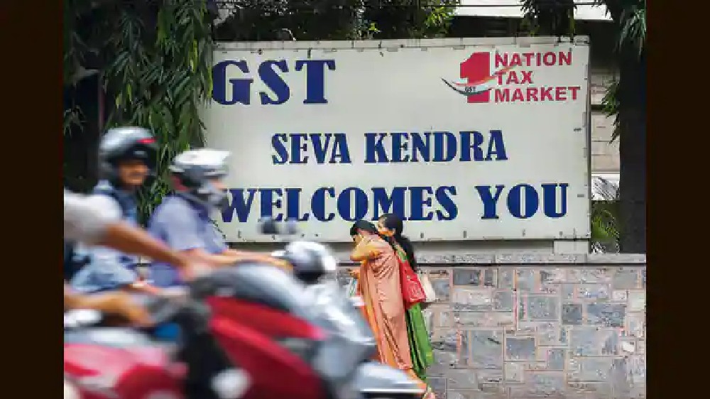 Budget FY24: Intl Road Federation seeks removal of GST on helmets