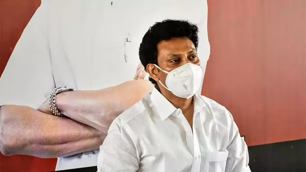 Minister Mahesh Poyyamozhi holds samuthaya valaikappu