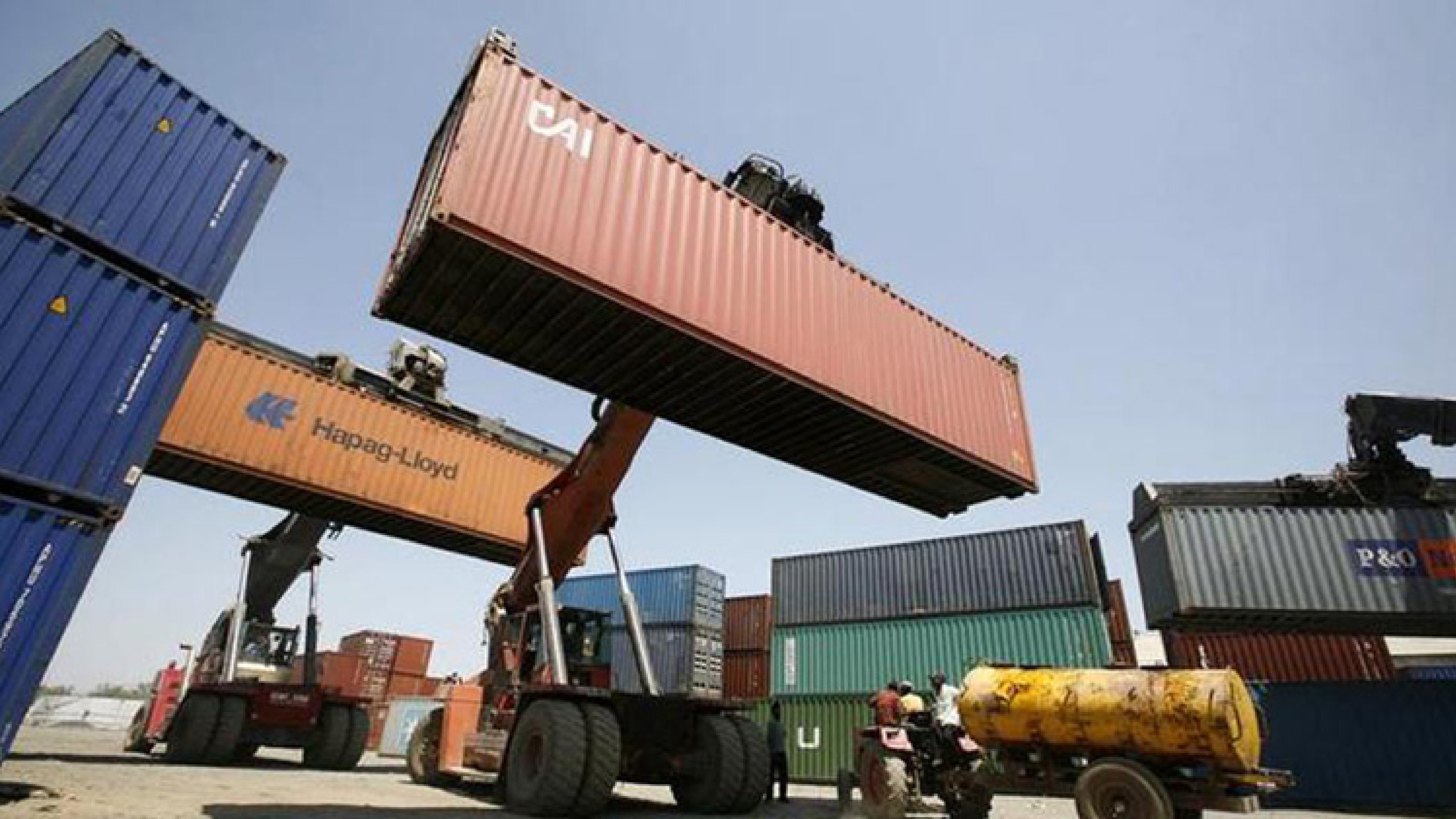 Global headwinds drag exports down 12.2 pc in Dec; trade gap at $23.76 bn Global headwinds drag exports down 12.2 pc in Dec; trade gap at $23.76 bn