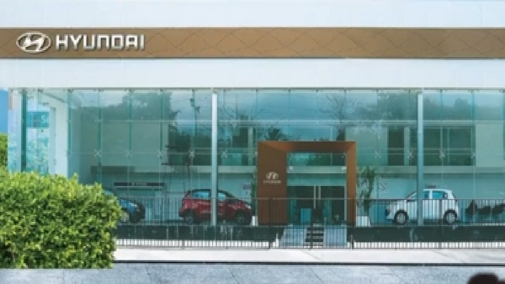 Hyundai Q4 net more than doubles on improved chip supplies