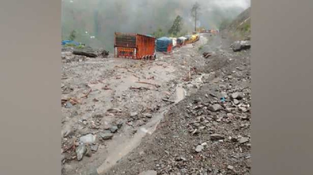 Jammu-Srinagar National Highway closed for traffic