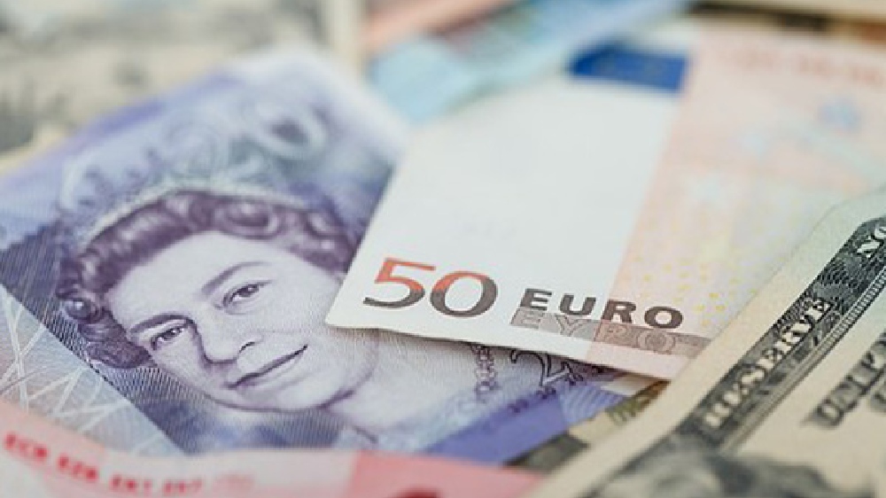 Indias forex reserves hit about six-month high of USD 573.7 billion