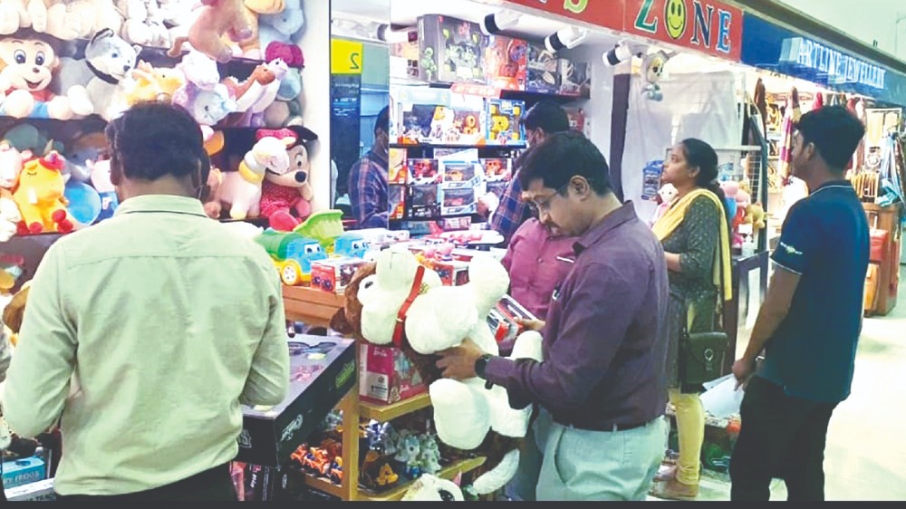 Shops at Chennai airport sell toys with fake ISI labels, sealed Shops at Chennai airport sell toys with fake ISI labels, sealed