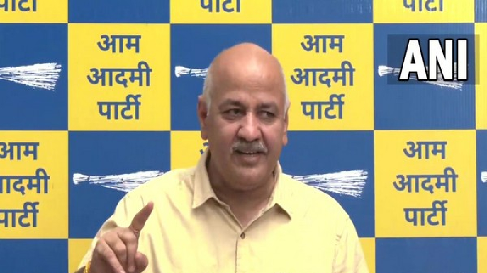 Delhi L-G bypassing elected govt leading to legal crisis: Sisodia