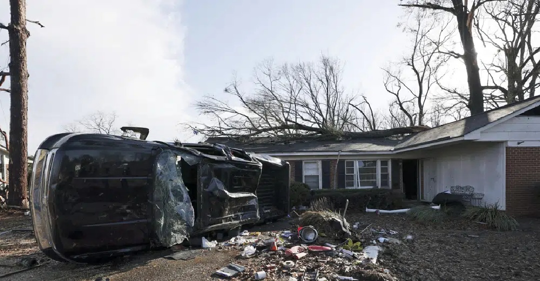 Tornado hits Selma, Alabama; 9 deaths reported across South