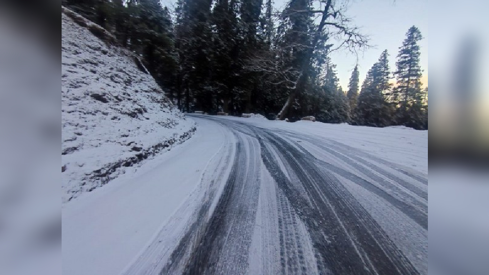 HP’s Narkanda receives fresh snowfall, stunning images surface HP’s Narkanda receives fresh snowfall, stunning images surface