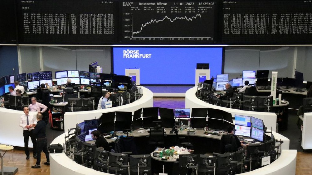 Stocks hold on to gains ahead of U.S. inflation test