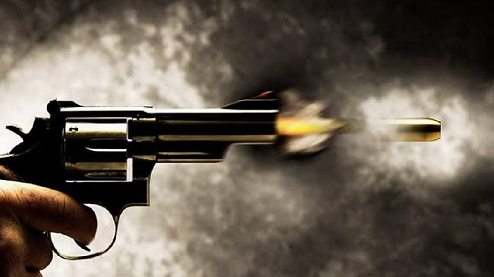 Police shoot at rape suspects; One suffers bullet wound