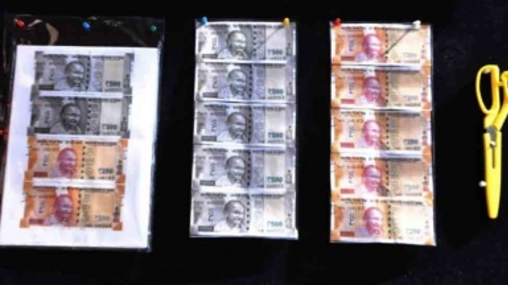 Fake currency racket busted: YSRCP leader, three others arrested