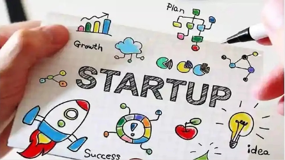 Hiring in start-ups surge in April, but 6% annual drop in e-recruitment