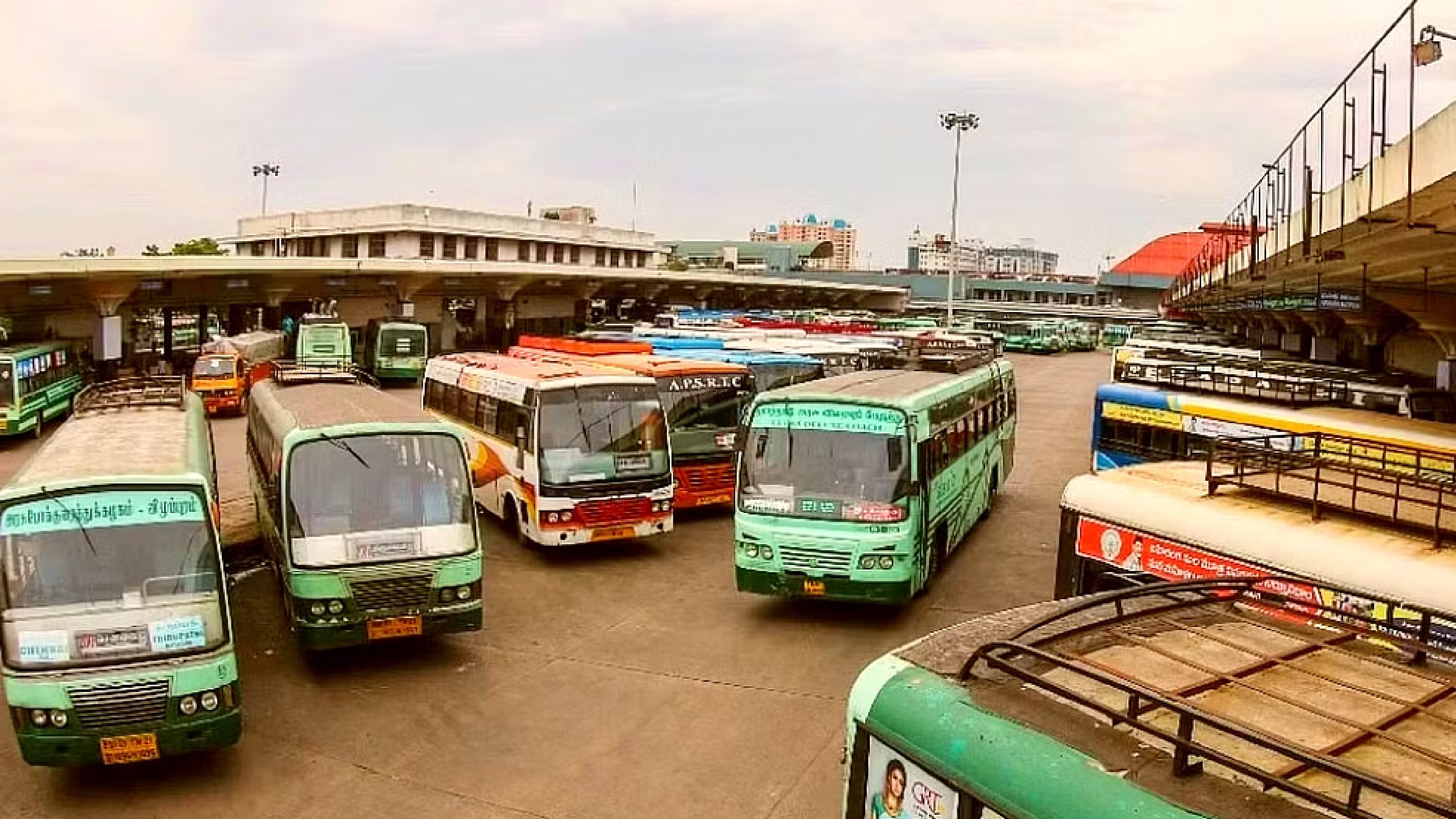 Woman complains against conductor  for insulting comment on free ride