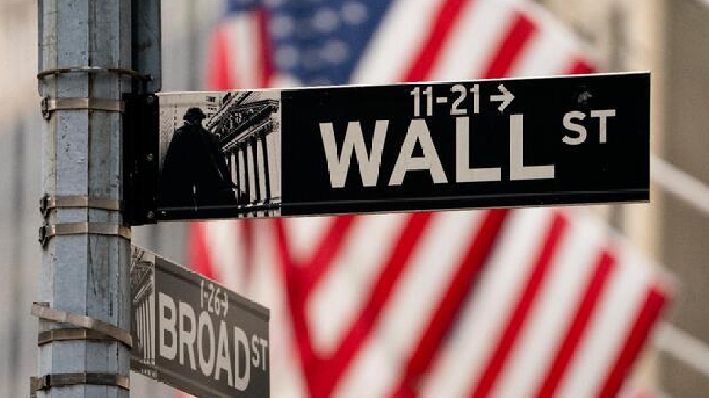 Stocks fall on Wall Street, giving back some recent gains