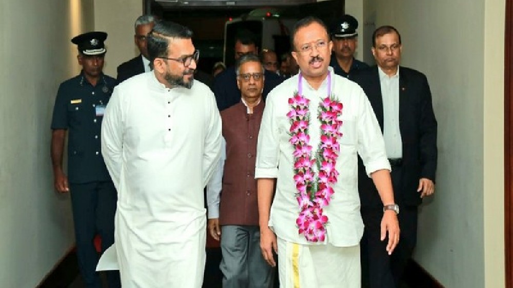 MoS Muraleedharan reaches Colombo to attend I-Day celebrations of SL