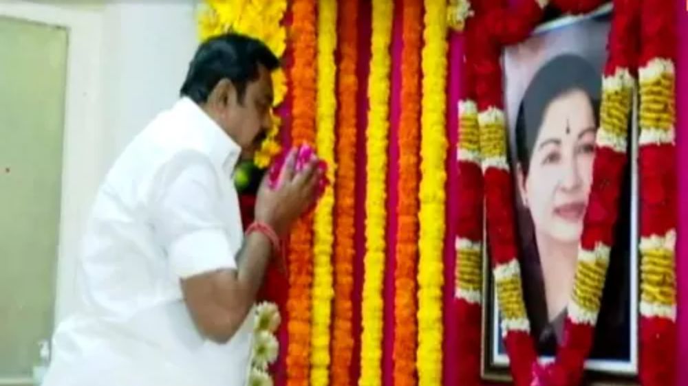 EPS, OPS camps celebrate Jaya’s 75th birth anniversary EPS, OPS camps celebrate Jaya’s 75th birth anniversary