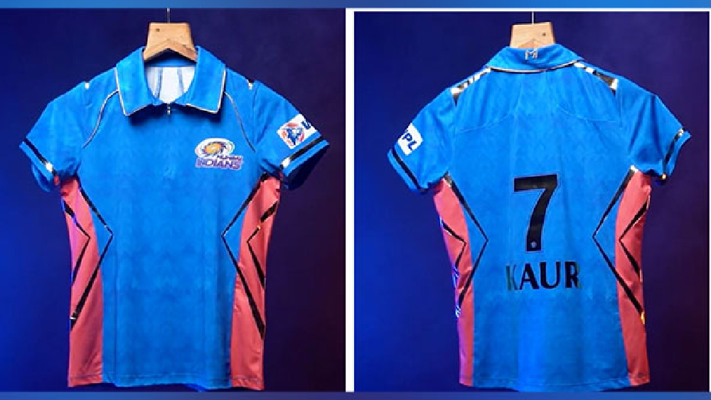 WPL: Mumbai Indians unveil jersey for inaugural season