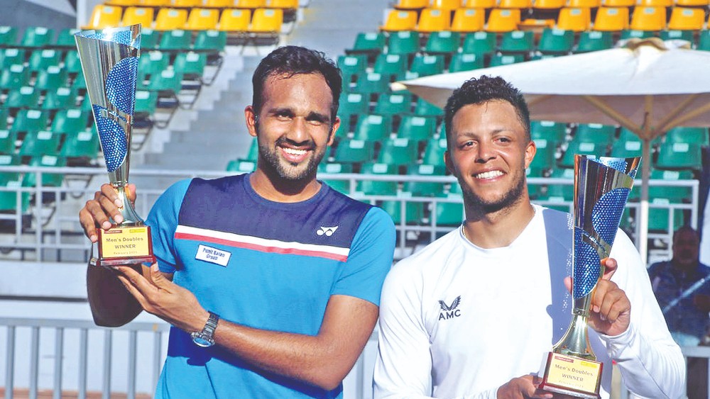 Kadhe-Clarke duo clinches doubles title