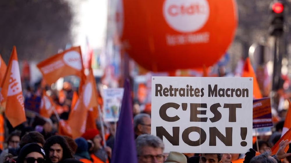 Protests continue in France against govt pension reform plans