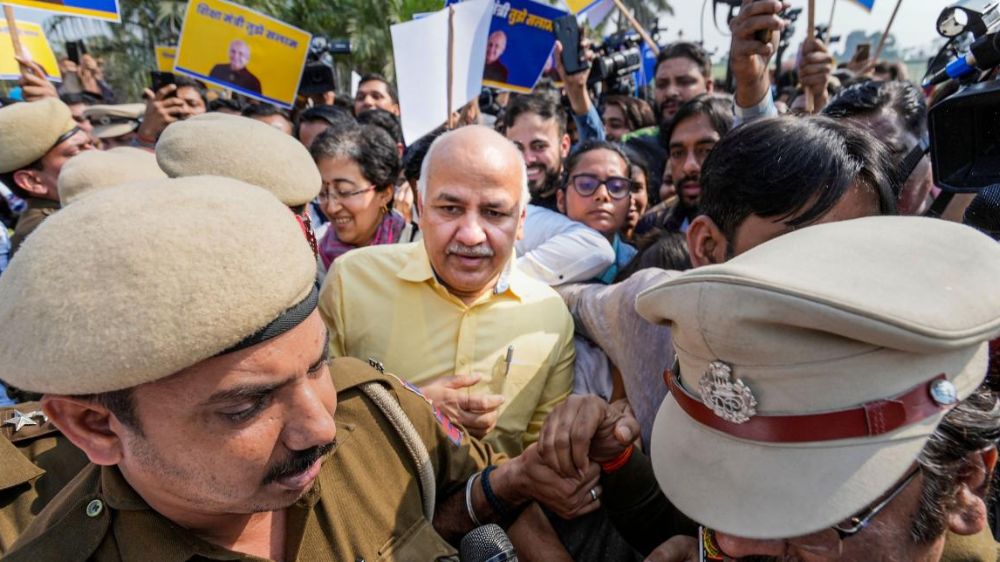 Excise case: Delhi court remands Sisodia in five-day CBI custody