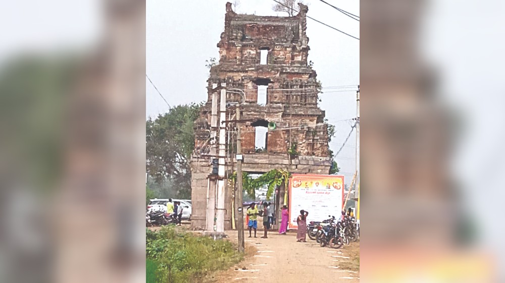 Chennai couple to rebuild 1,100-yr-old temple in Arakkonam
