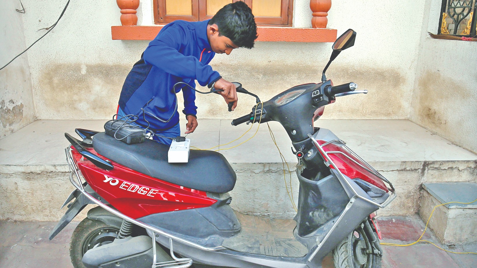 Rs 33,750 cr needed to meet PLI target of Li-ion cell, battery plants
