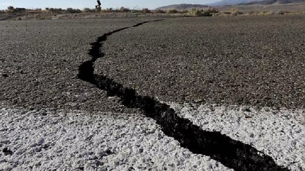 Magnitude 5.6 quake hits Turkey; more buildings collapse