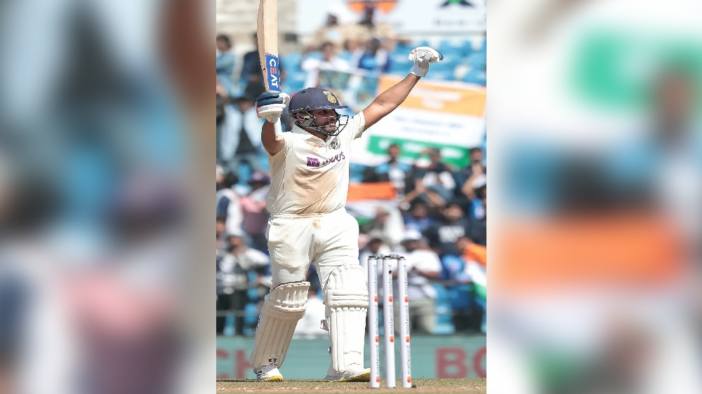 1st Test: Rohit hits hundred as India reach 226/5 at Tea on Day 2