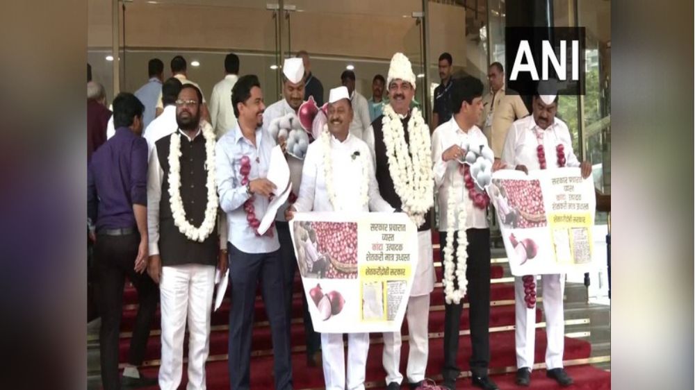 NCP MLAs turn up with onion garlands at Maha Assembly