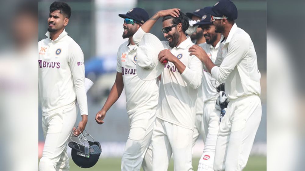 Team India players leave for home after second Test win