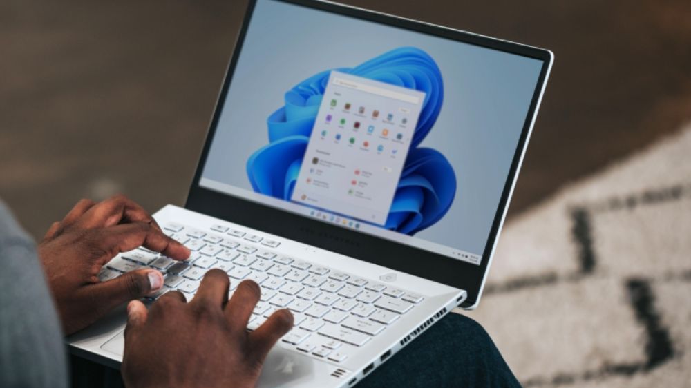 Windows 11 may soon allow ending tasks without Task Manager