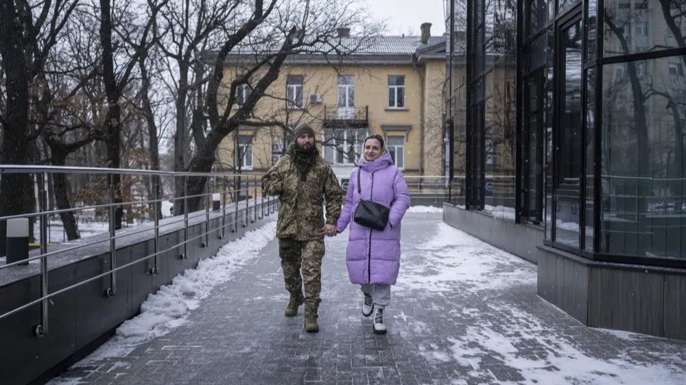 Some Ukrainian soldiers freeze sperm amid war with Russia