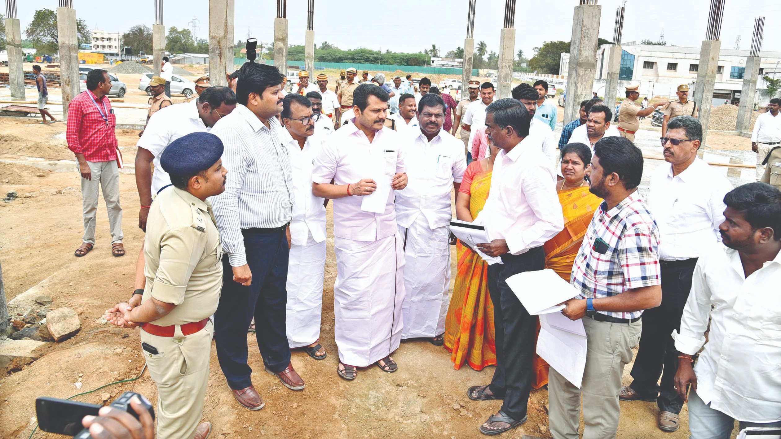 No more extension to link Aadhaar with EB, says Min