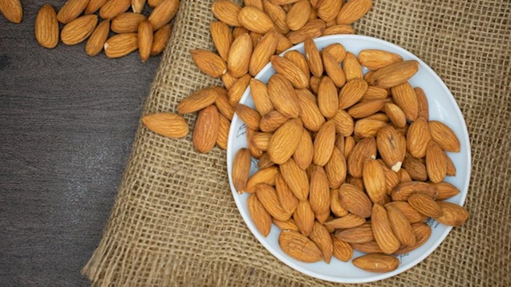 Eating almonds daily may improve diabetes risk factors: Study