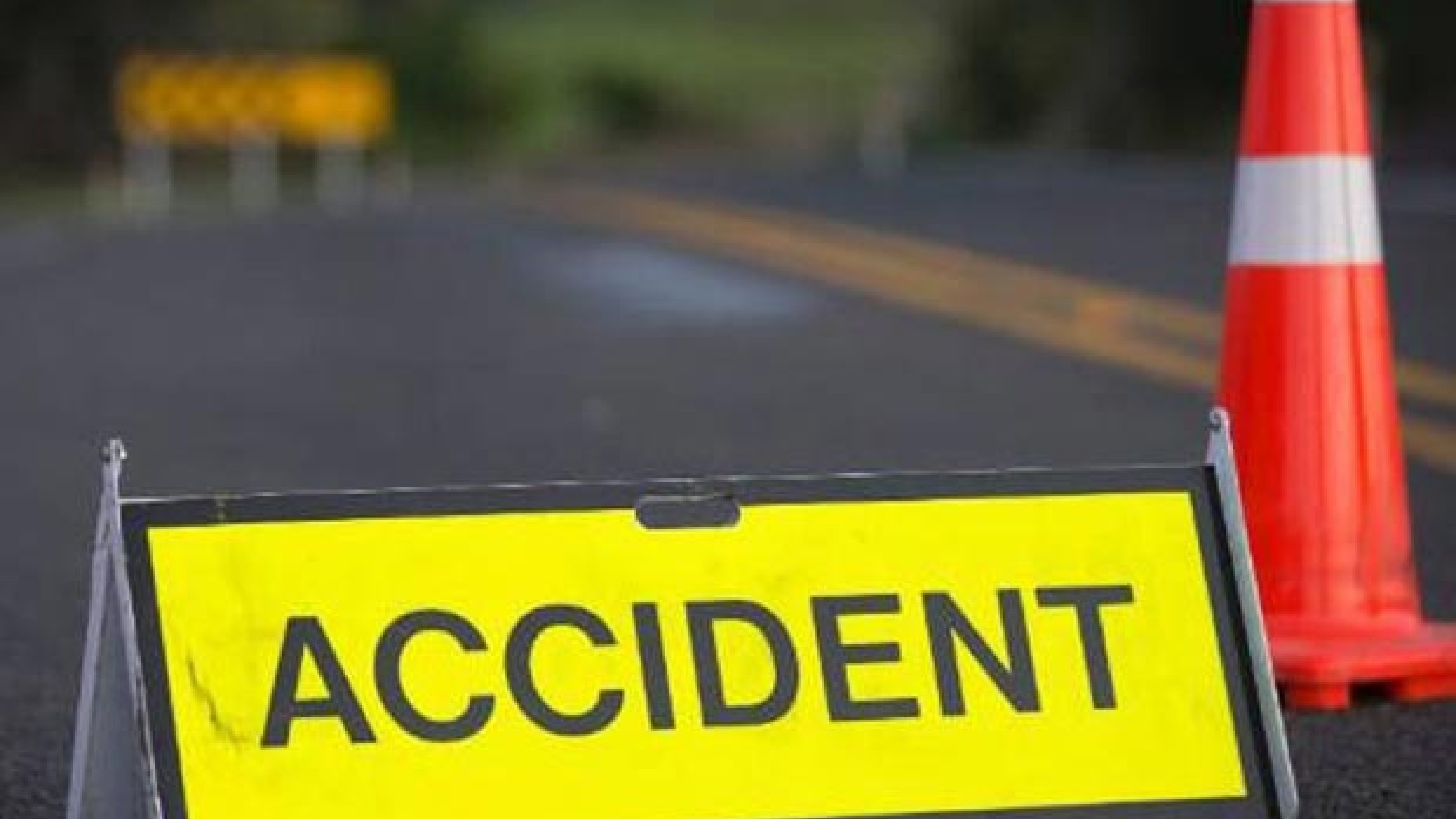 3 killed in UPs Meerut after truck collided with bagghi
