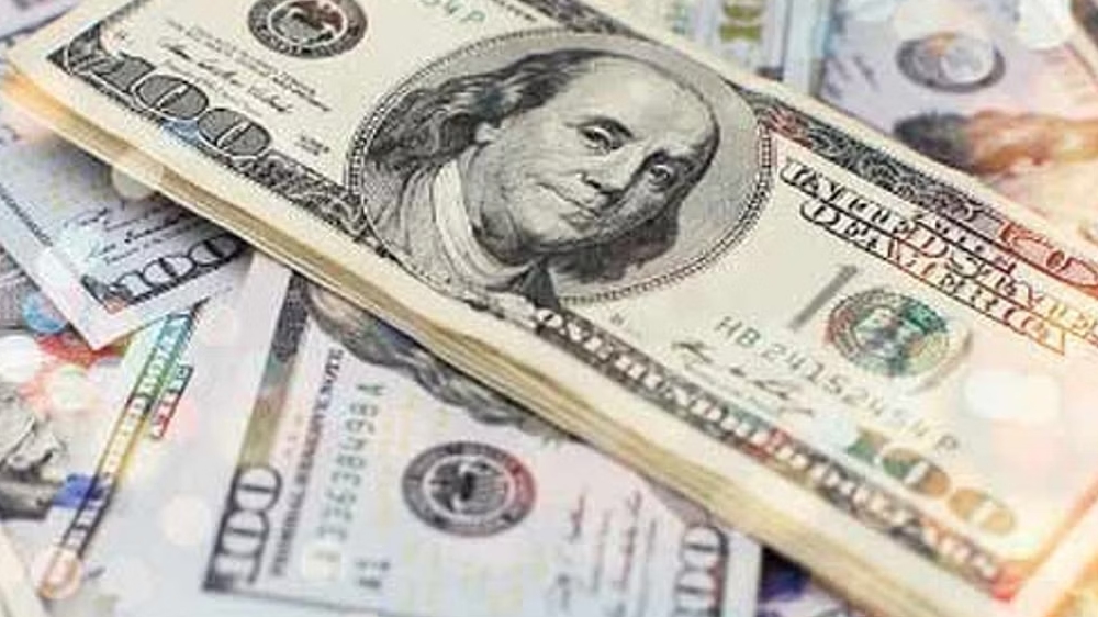 Dollar jumps to six-week high on higher rate expectations