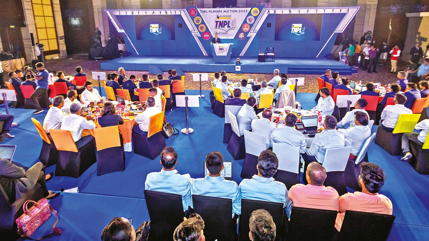 Super Gillies spends big on all-rounders Super Gillies spends big on all-rounders