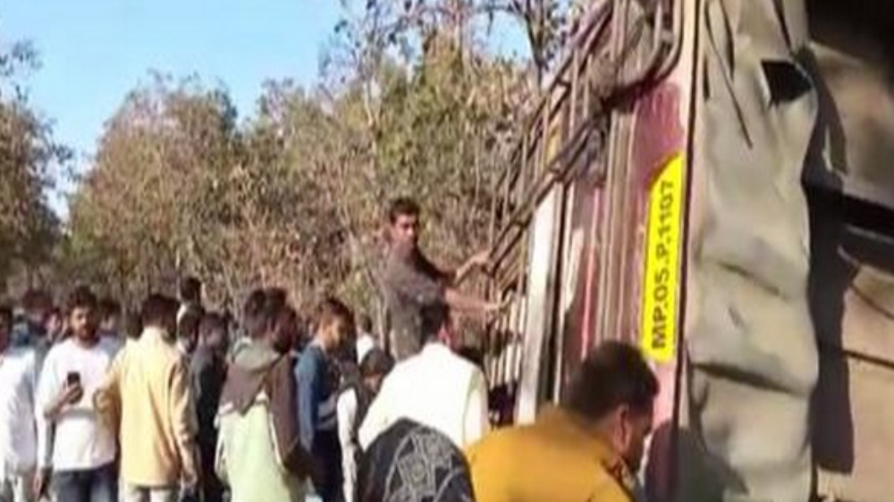 Several injured as bus overturns in Madhya Pradeshs Sehore