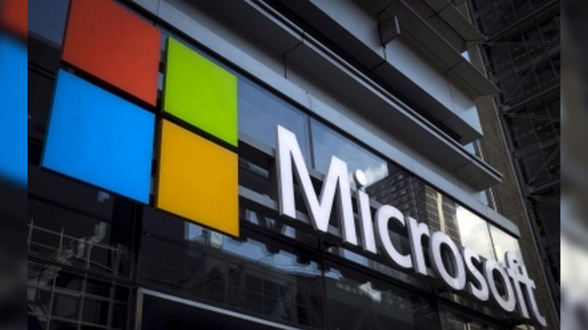 Microsoft introduces next-gen hybrid cloud platform