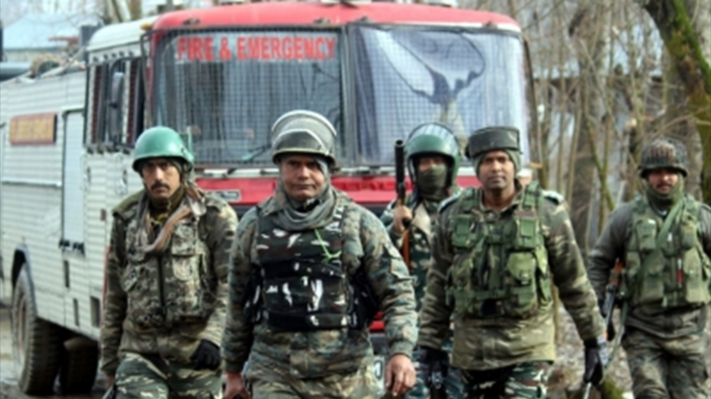 Infiltration bid foiled, Pak trying to disturb peace in Kashmir: Army Infiltration bid foiled, Pak trying to disturb peace in Kashmir: Army