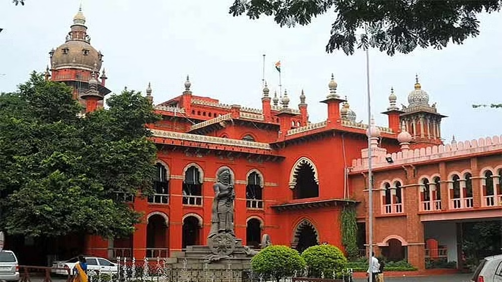 AIADMK moves HC for free & fair election in Erode East by-poll AIADMK moves HC for free & fair election in Erode East by-poll