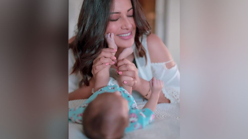 Bipasha Basu pens adorable note for 3-month-old daughter Devi