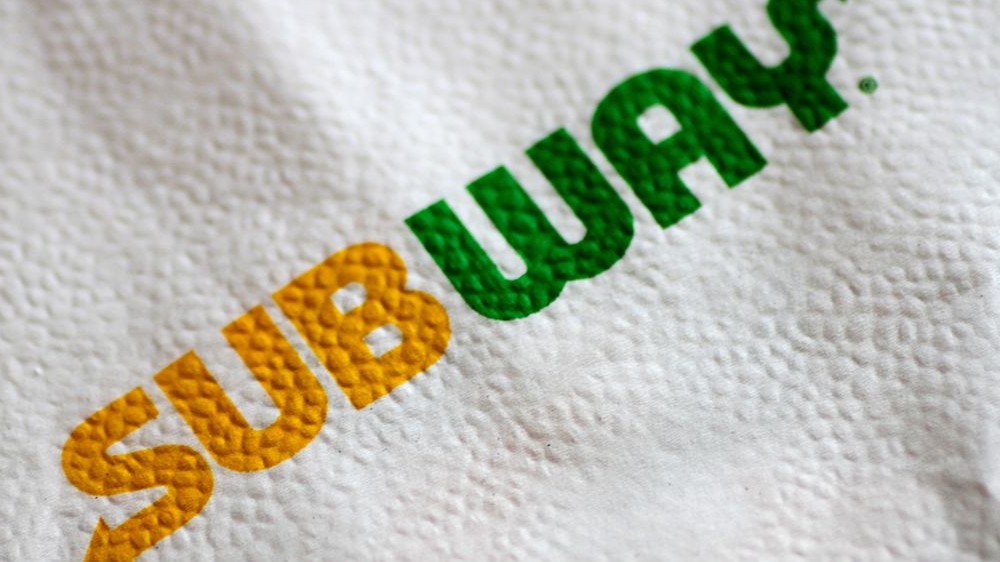 Sandwich chain Subway explores sale of biz