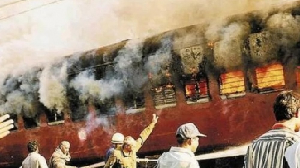 Godhra train burning case: Guj govt seeks death penalty for 11 in SC