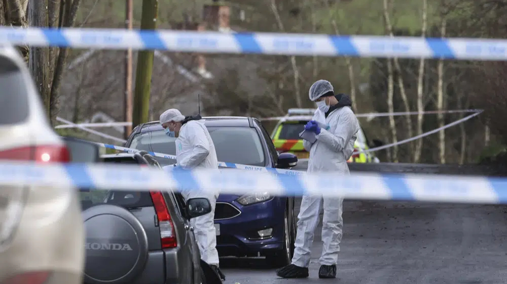 IRA dissidents suspected of shooting N Ireland detective