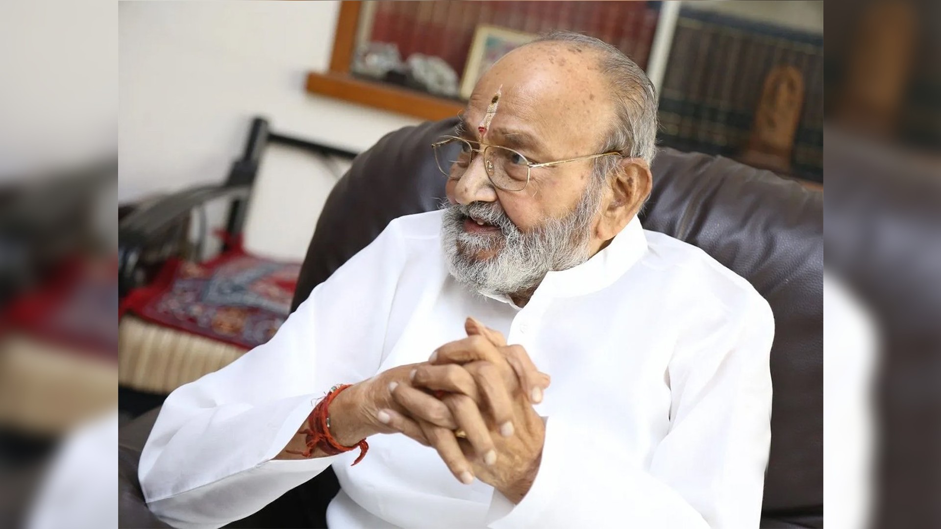 Condolences pour in for Viswanath, Kamal salutes master Condolences pour in for Viswanath, Kamal salutes master