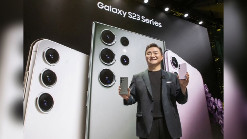Samsung unveils premium Galaxy S23 series, next-gen laptops