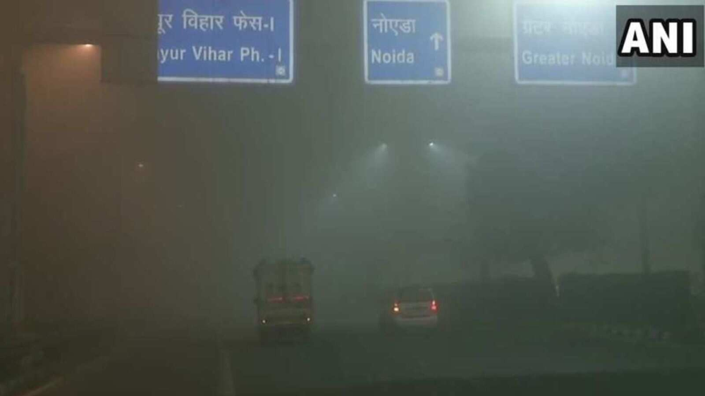 Dense fog envelops Delhi, AQI in poor category