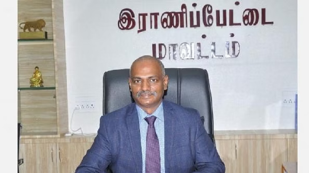 Tirupattur Collector’s village stay encourages officials Tirupattur Collector’s village stay encourages officials