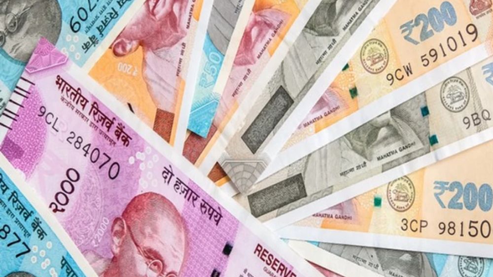 Rupee falls 9 paise to 82.73 against US dollar in early trade